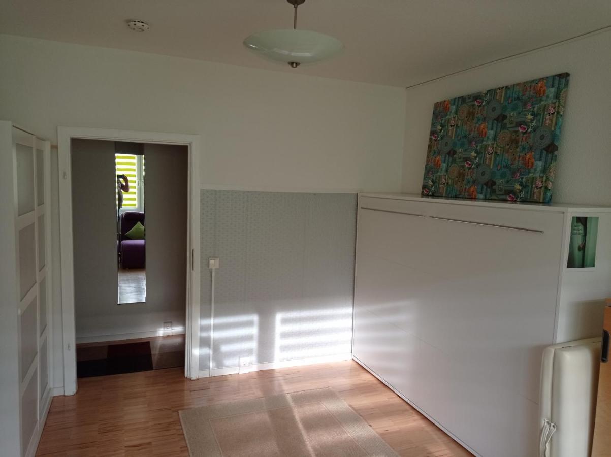 Ferienwohnung Fuer 1-3 Personen In Berlin, Naehe U Friedrichsfelde מראה חיצוני תמונה